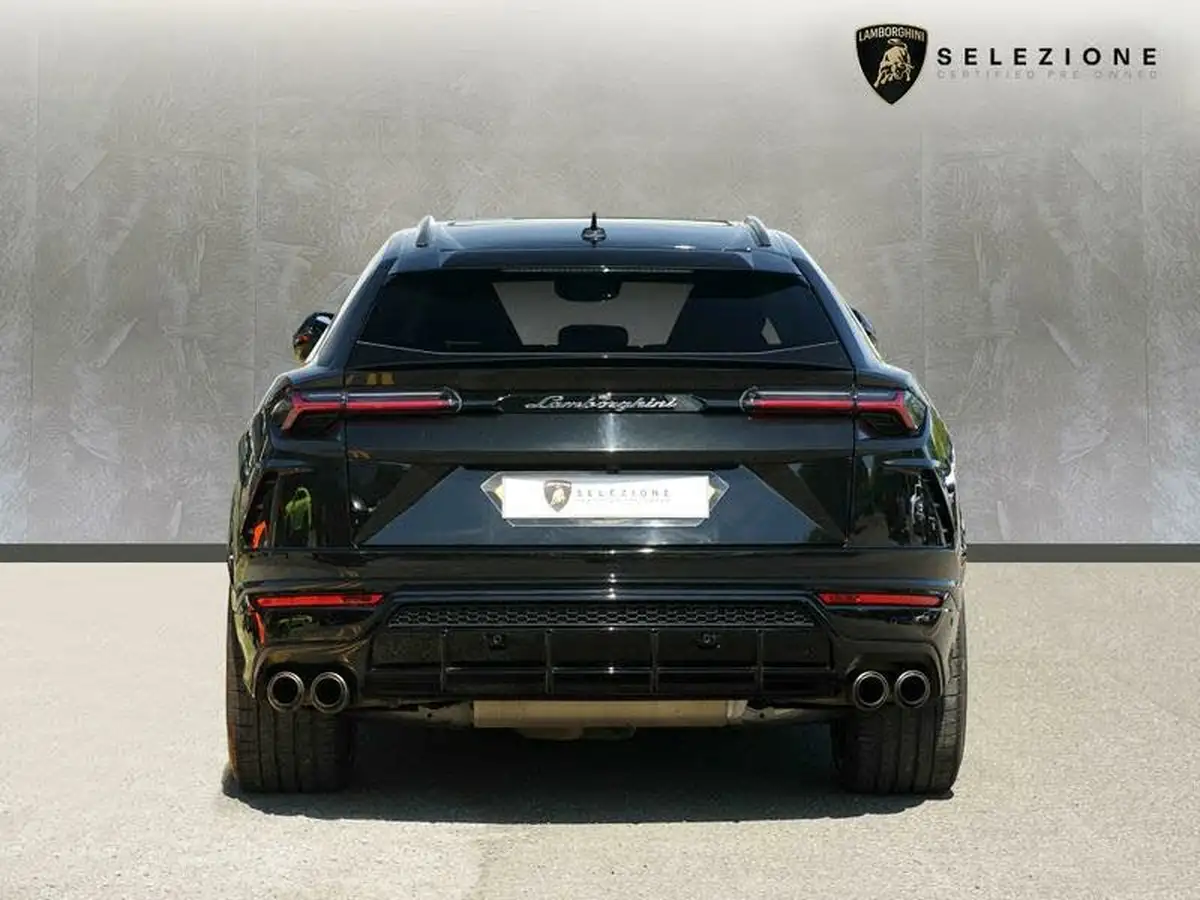 2023-lamborghini-urus-40-no-trim-big-3
