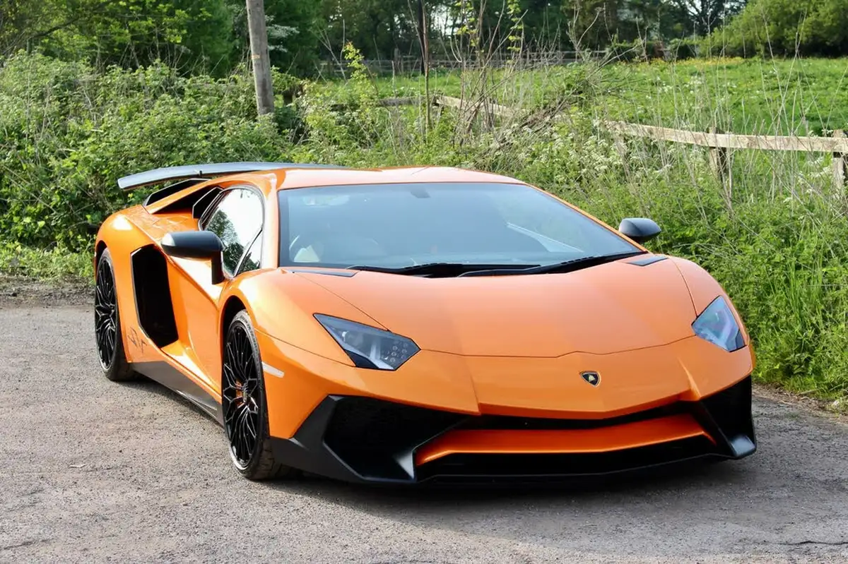2016-lamborghini-aventador-65-lp-750-4-superveloce-coupe-big-55