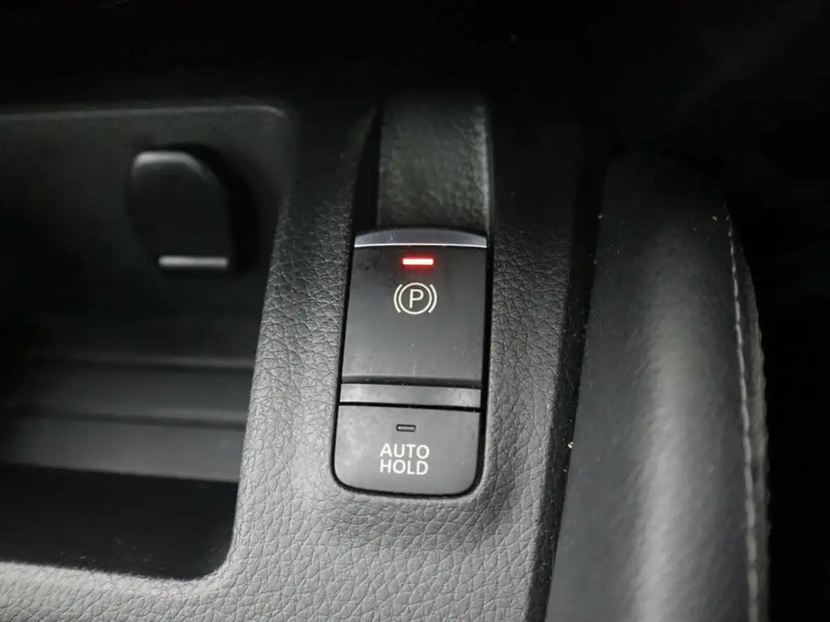 2021-nissan-qashqai-13-dig-t-n-motion-140ps-big-18