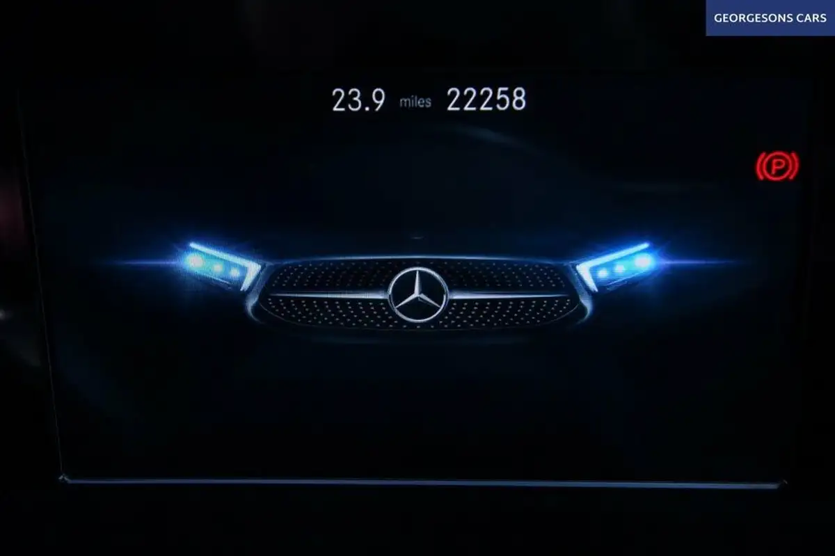 2020-mercedes-benz-a-class-13-a200-amg-line-hatchback-5d-big-32