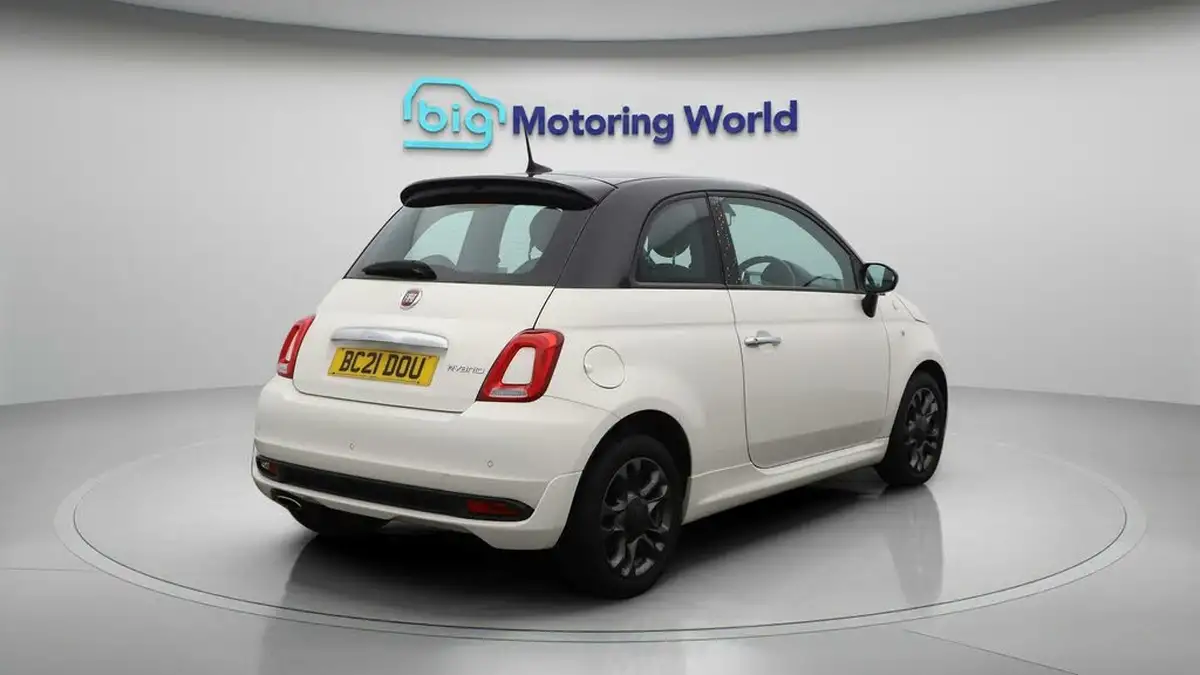 2021-fiat-500-10-hey-google-big-7