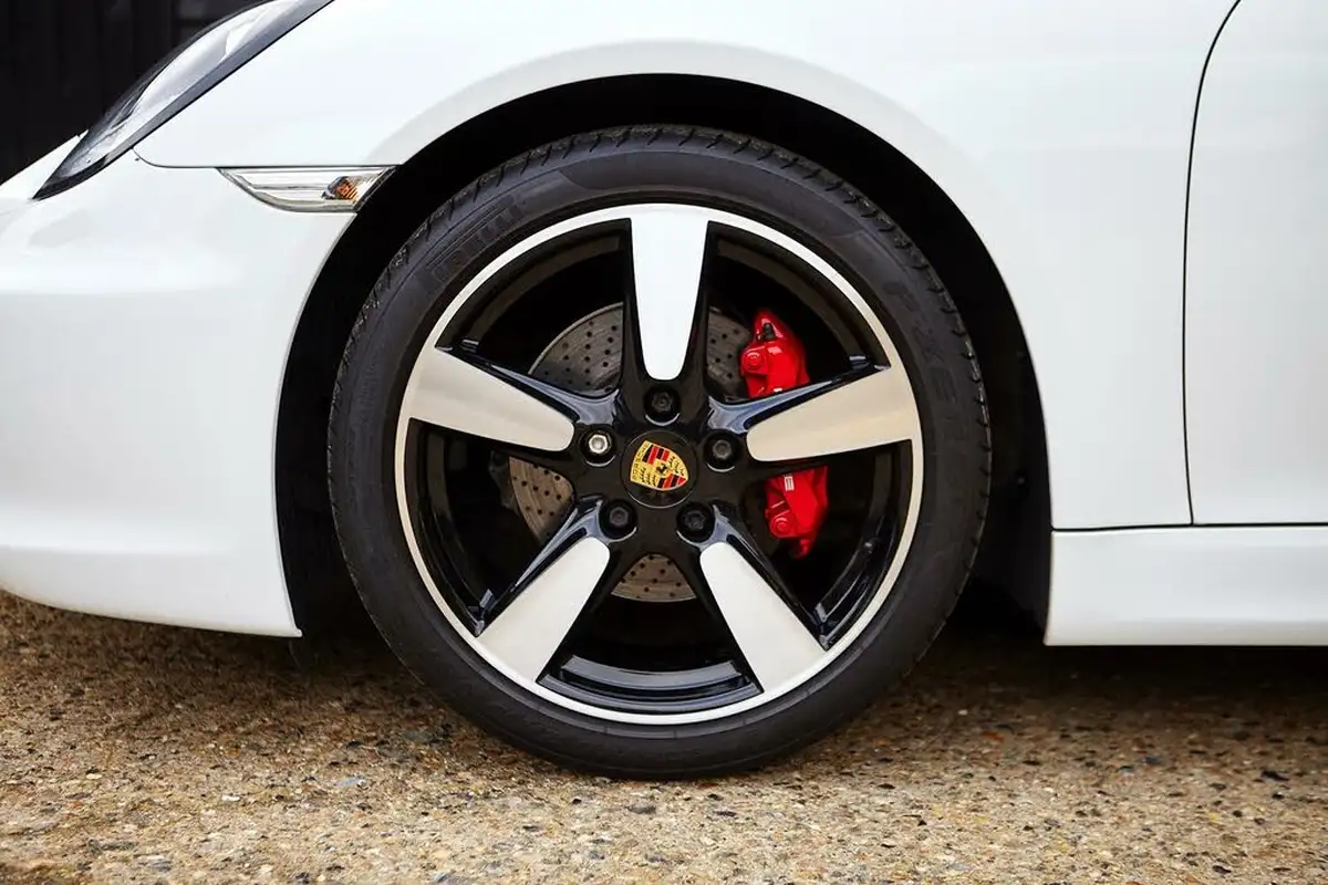2014-porsche-boxster-27-pdk-big-17