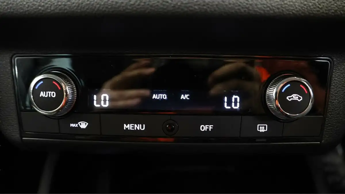2020-skoda-kamiq-15-tsi-se-l-hatchback-big-11