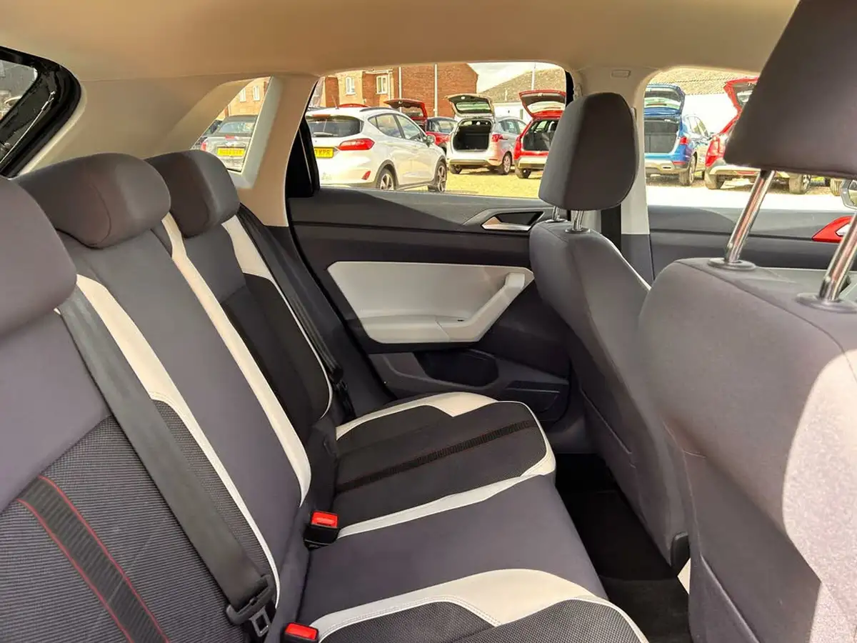 2020-volkswagen-polo-10-tsi-beats-dsg-big-20