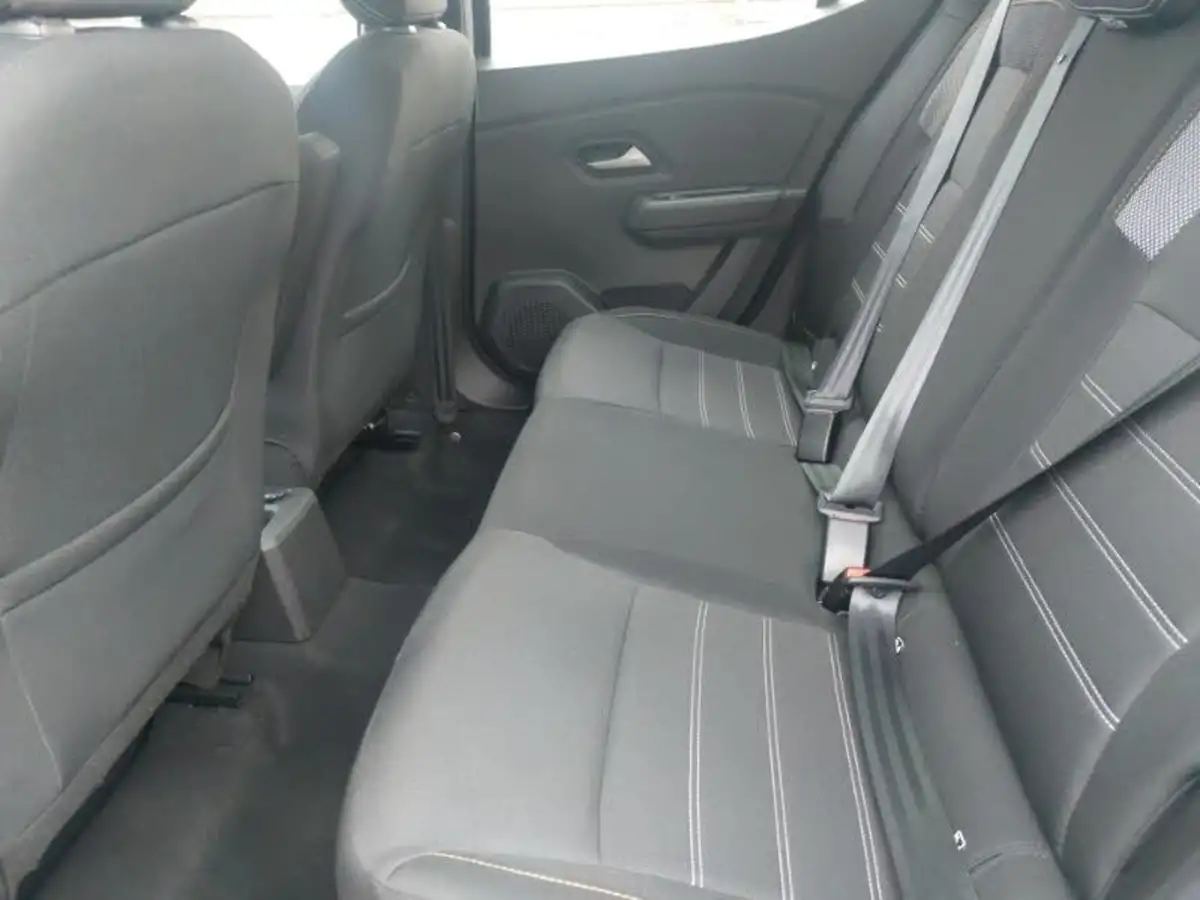 2024-dacia-sandero-stepway-10-tce-expression-90bhp-big-5