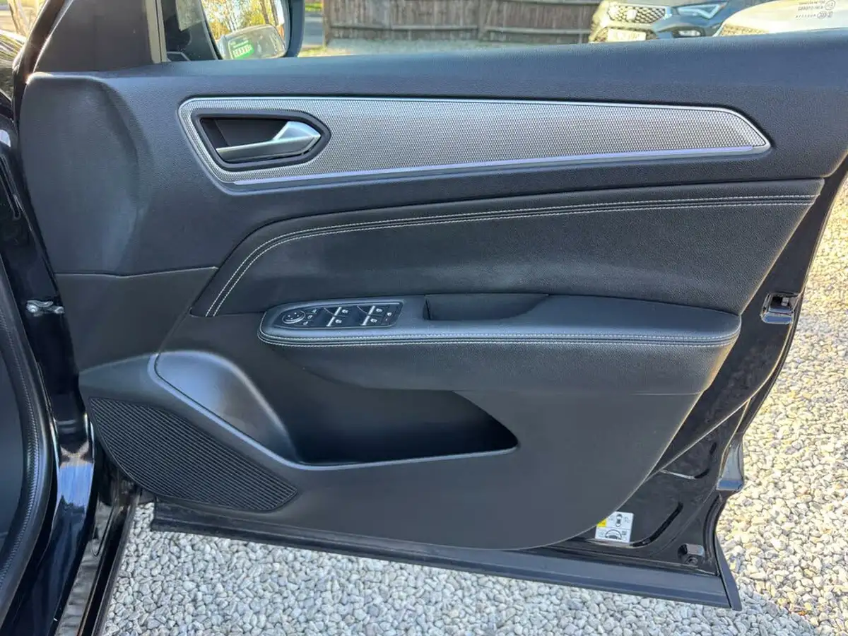 2022-renault-arkana-16-s-edition-big-12