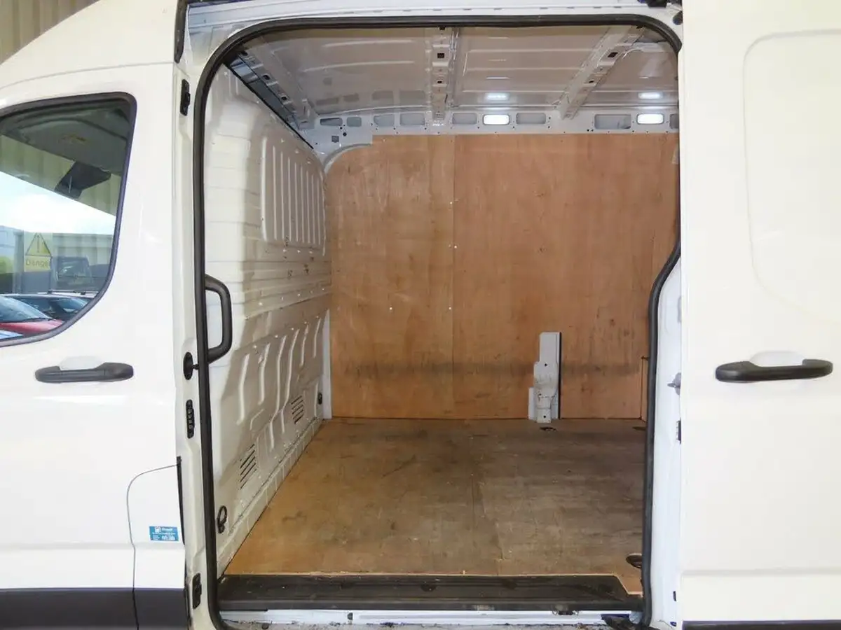 2023-maxus-deliver-9-big-8