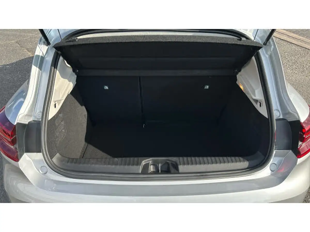 2021-renault-clio-10-tce-iconic-edition-big-3