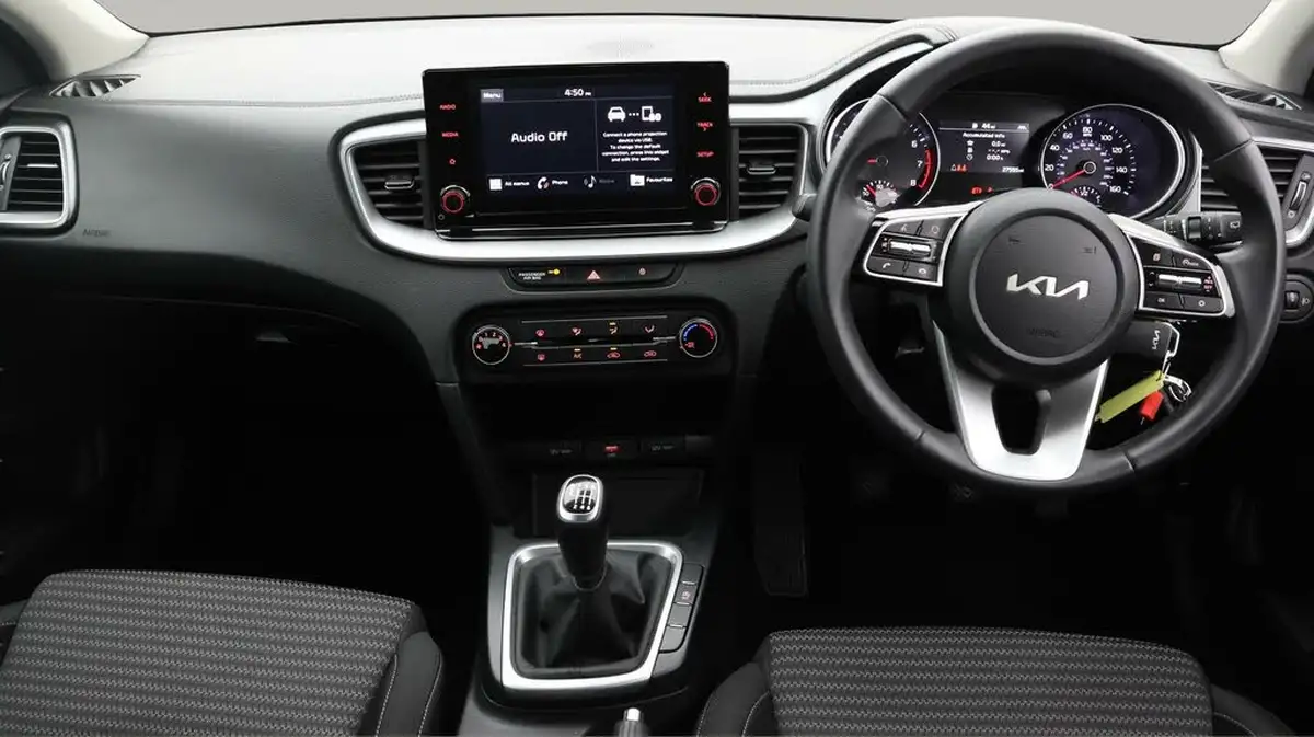 2022-kia-xceed-10-t-gdi-2-big-12