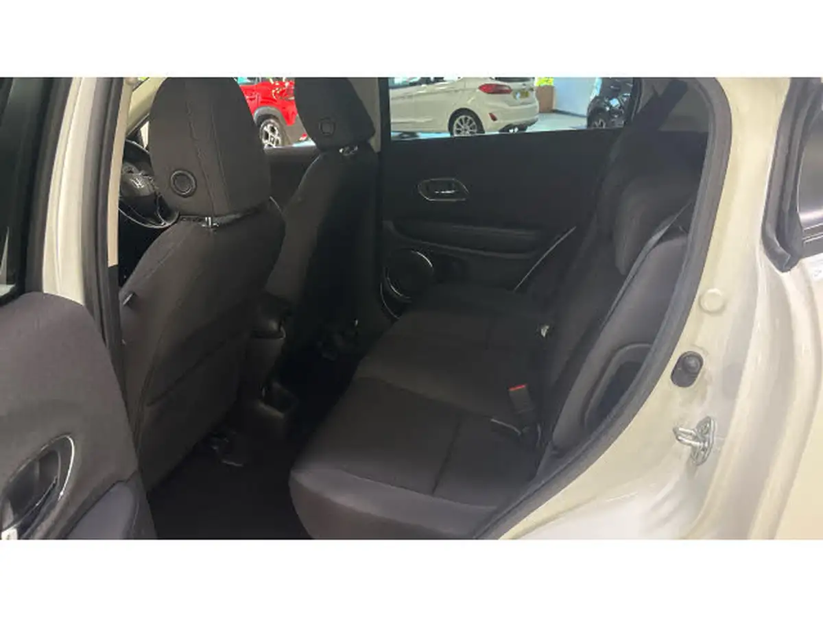2018-honda-hr-v-15-i-vtec-se-big-15