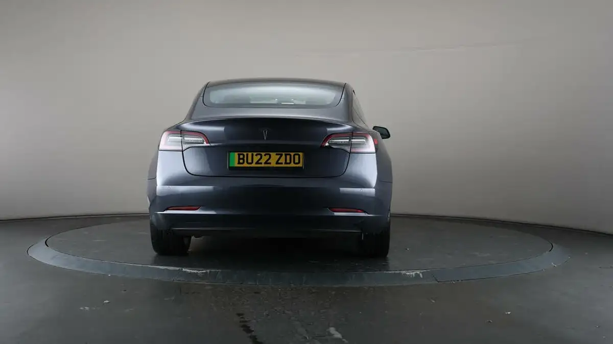 2021-tesla-model-3-e-standard-plus-big-6