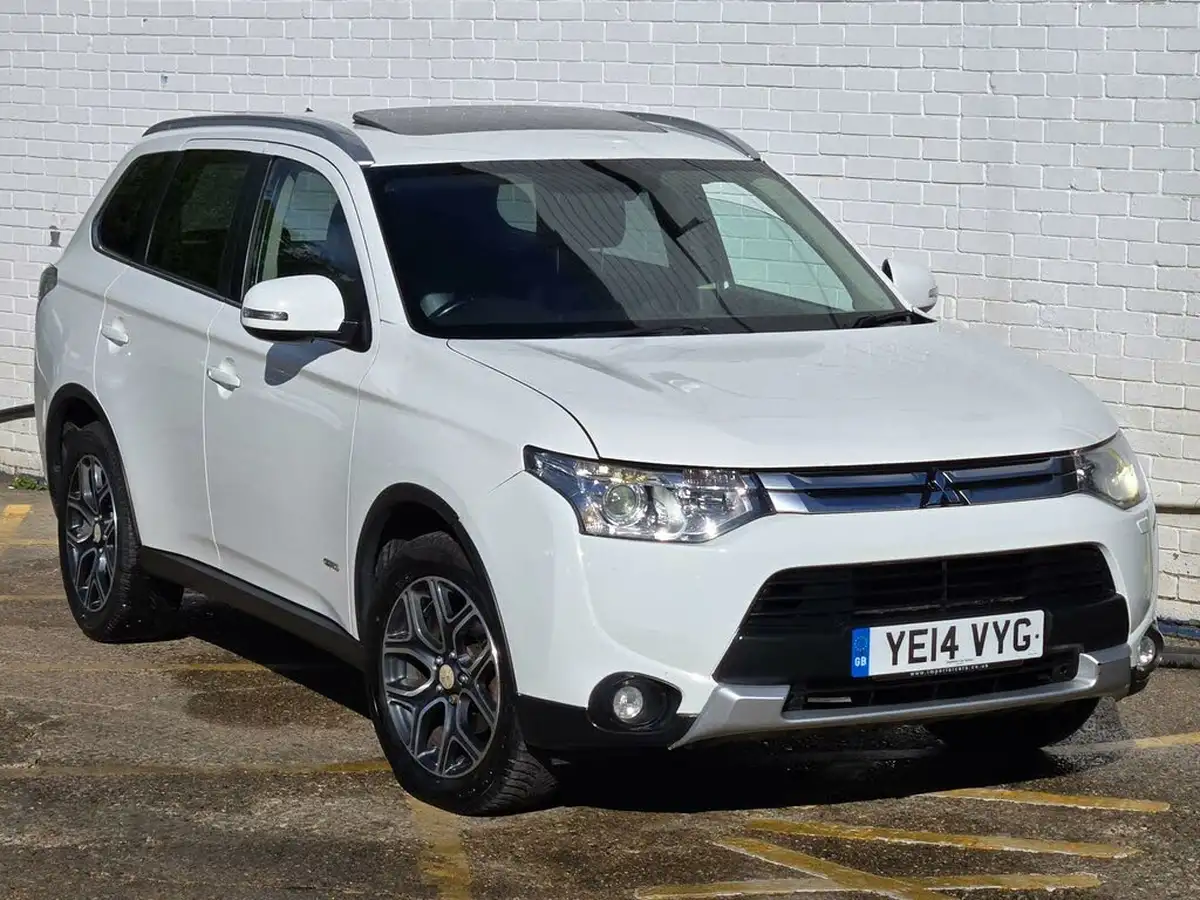 2014-mitsubishi-outlander-22di-d-gx4-big-9