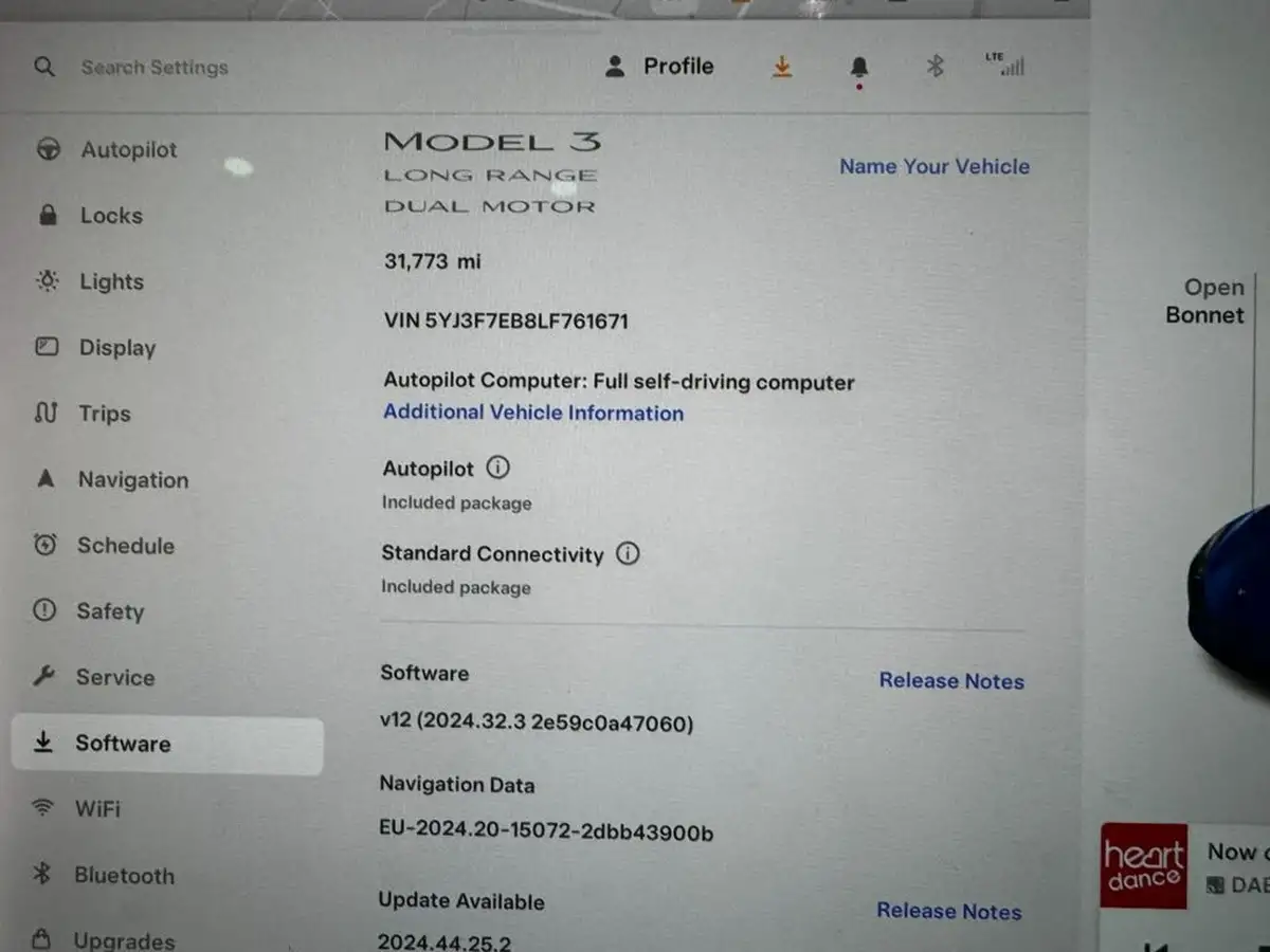 2020-tesla-model-3-e-long-range-big-7