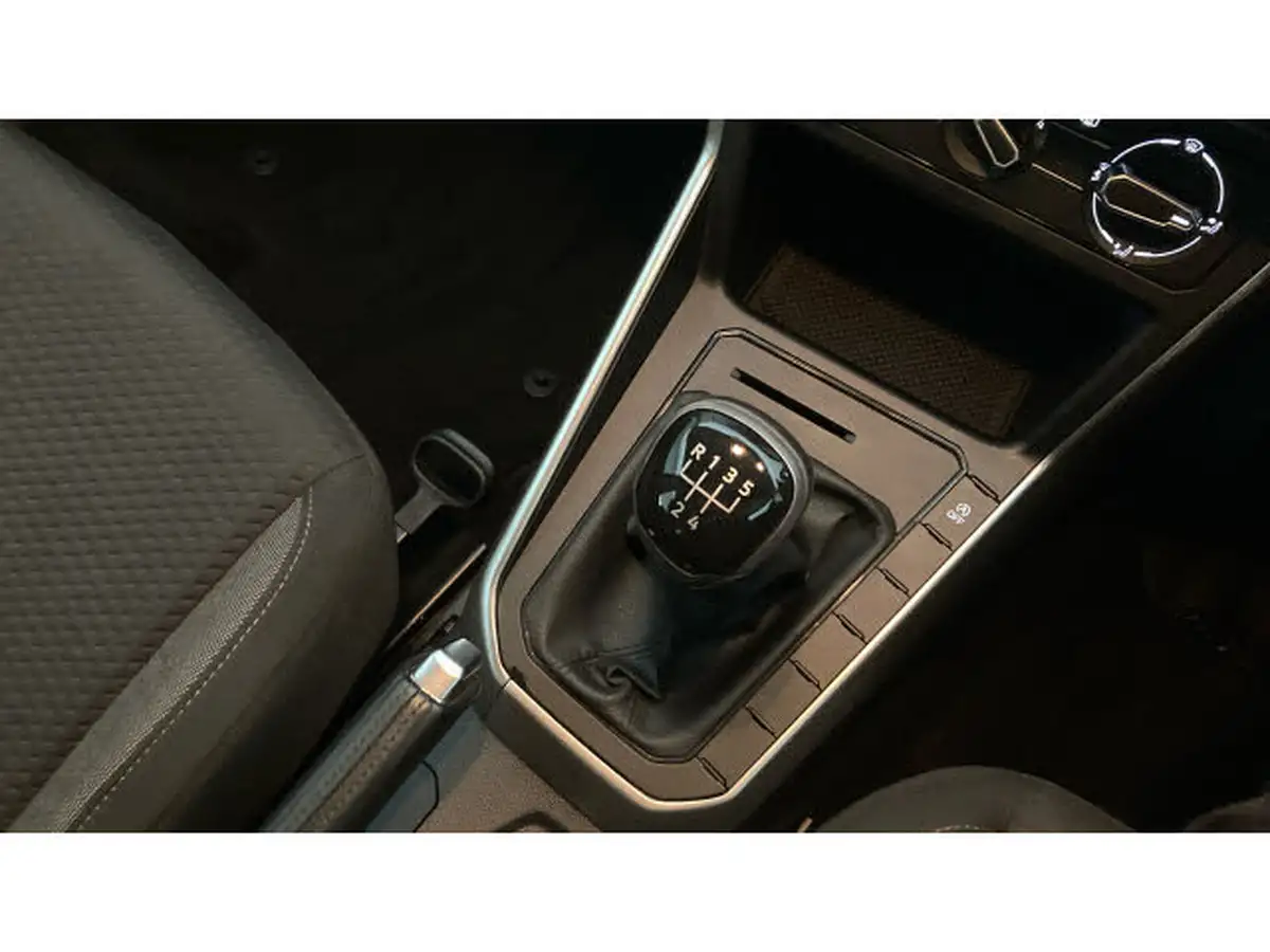 2022-volkswagen-polo-10-tsi-life-big-13