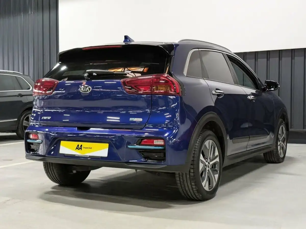2021-kia-e-niro-ev-3-big-8