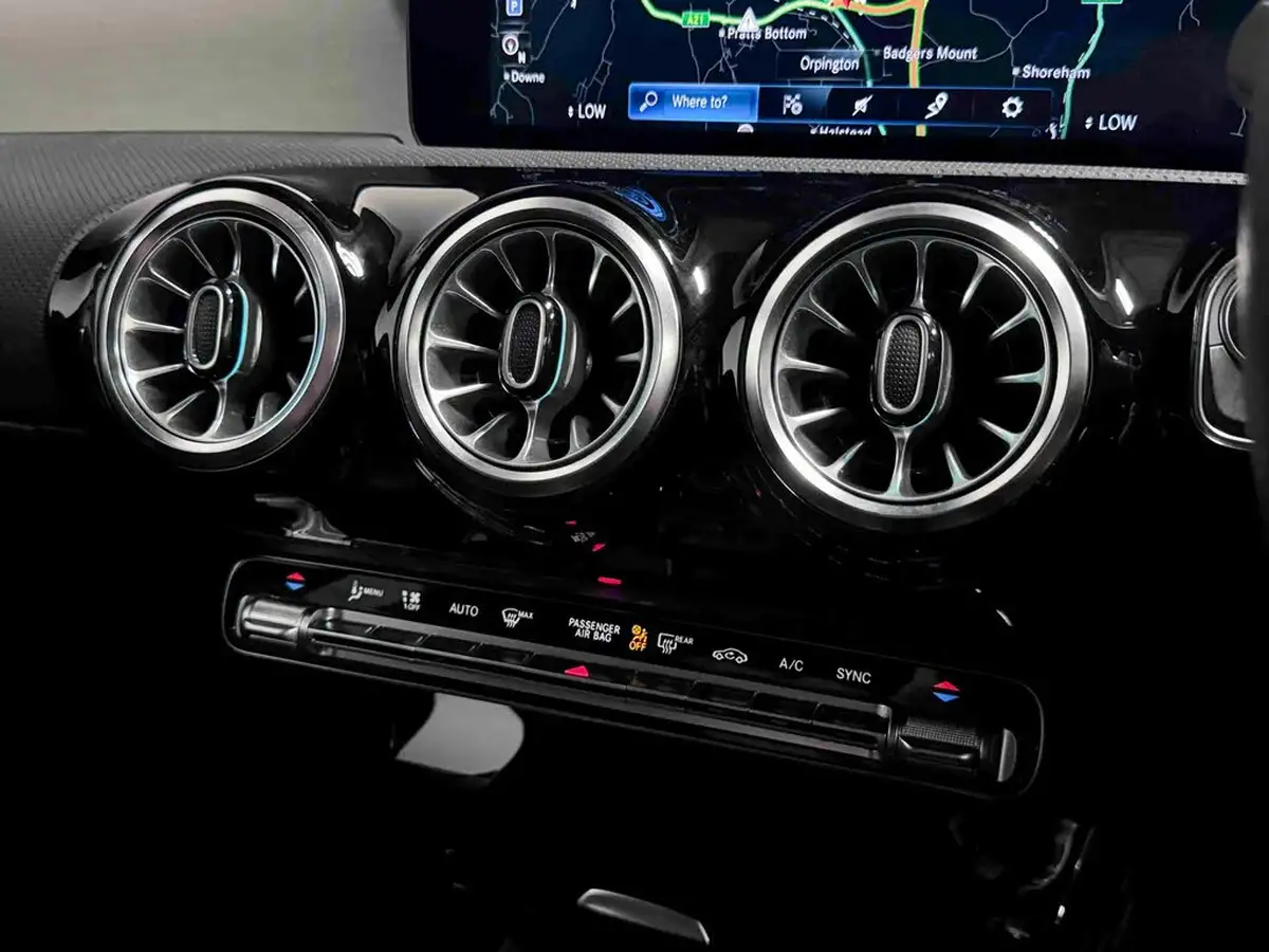 2022-mercedes-benz-cla-13-cla-200-amg-line-executive-coupe-4d-big-24