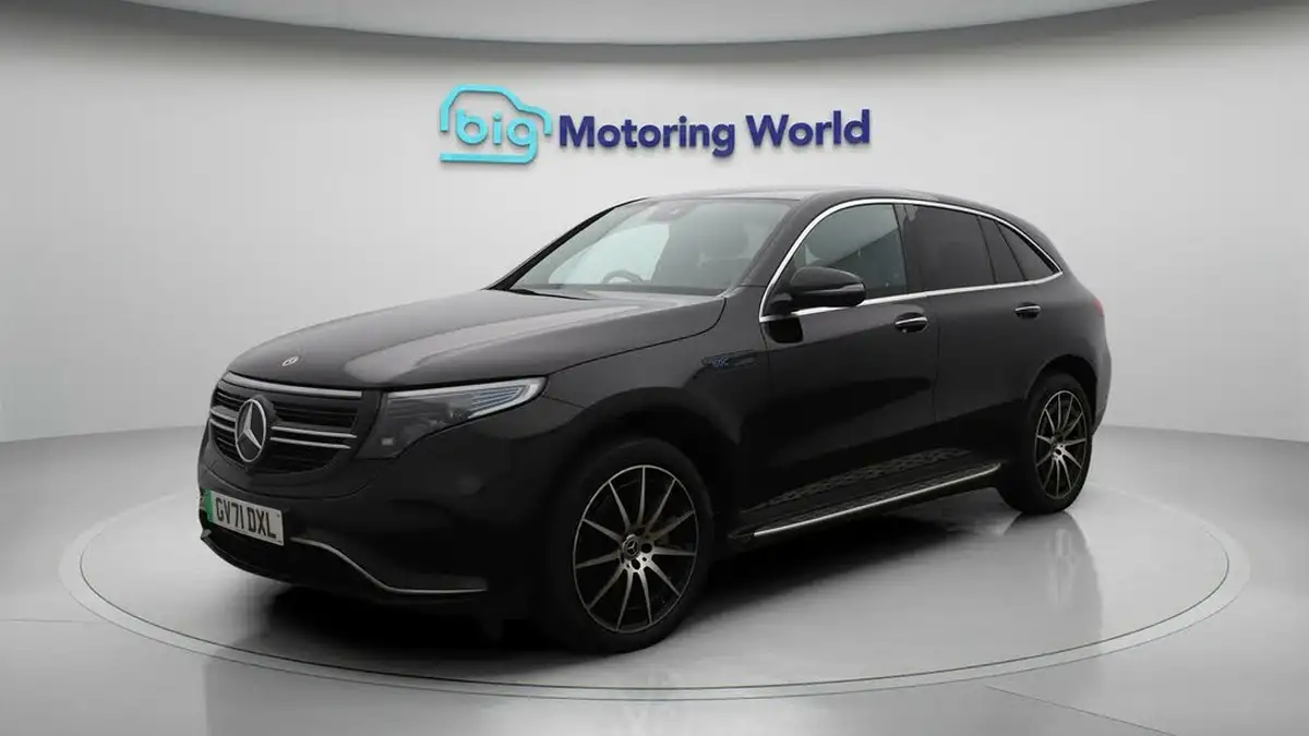2021-mercedes-benz-eqc-e-eqc-400-amg-line-big-3