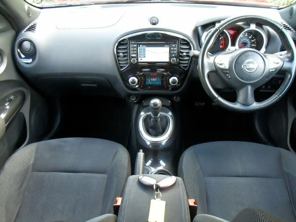 2016-nissan-juke-12-dig-t-n-connecta-ss-big-35