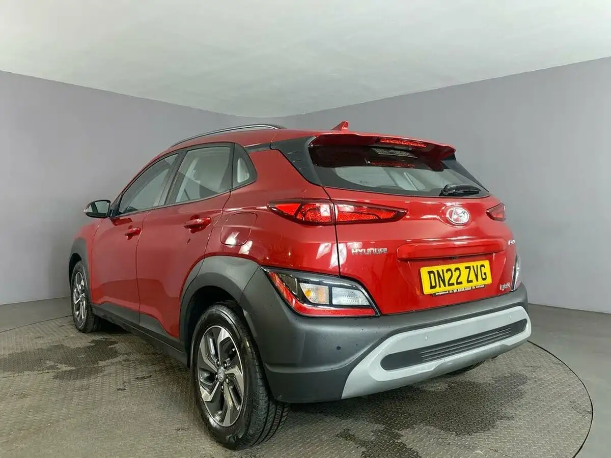 2022-hyundai-kona-16-gdi-se-connect-big-5