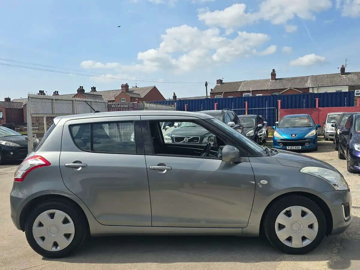 2014-suzuki-swift-12-sz2-94ps-5d-big-7