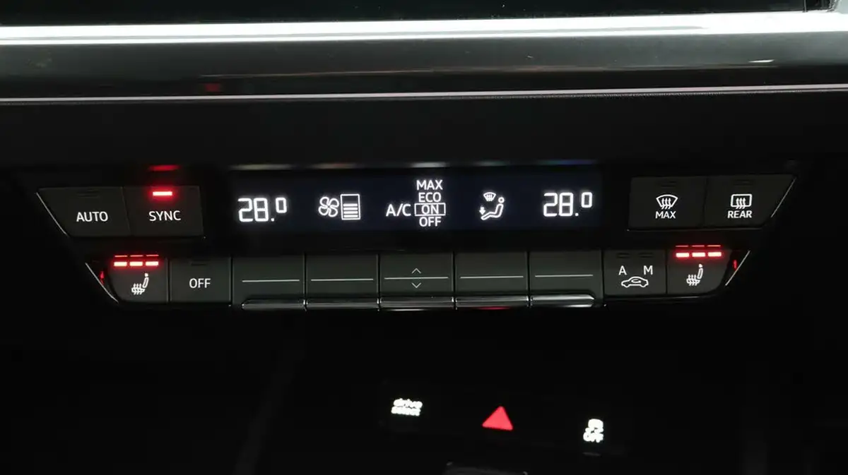 2022-audi-q4-e-tron-40e-s-line-station-wagon-big-12