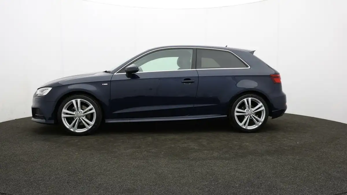 2017-audi-a3-20-tfsi-quattro-s-line-191ps-nav-hatchback-3d-big-60