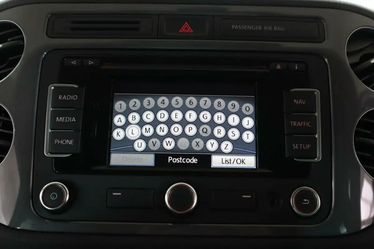 2014-volkswagen-tiguan-20tdi-match-140ps-2wd-bluemotion-tech-big-45