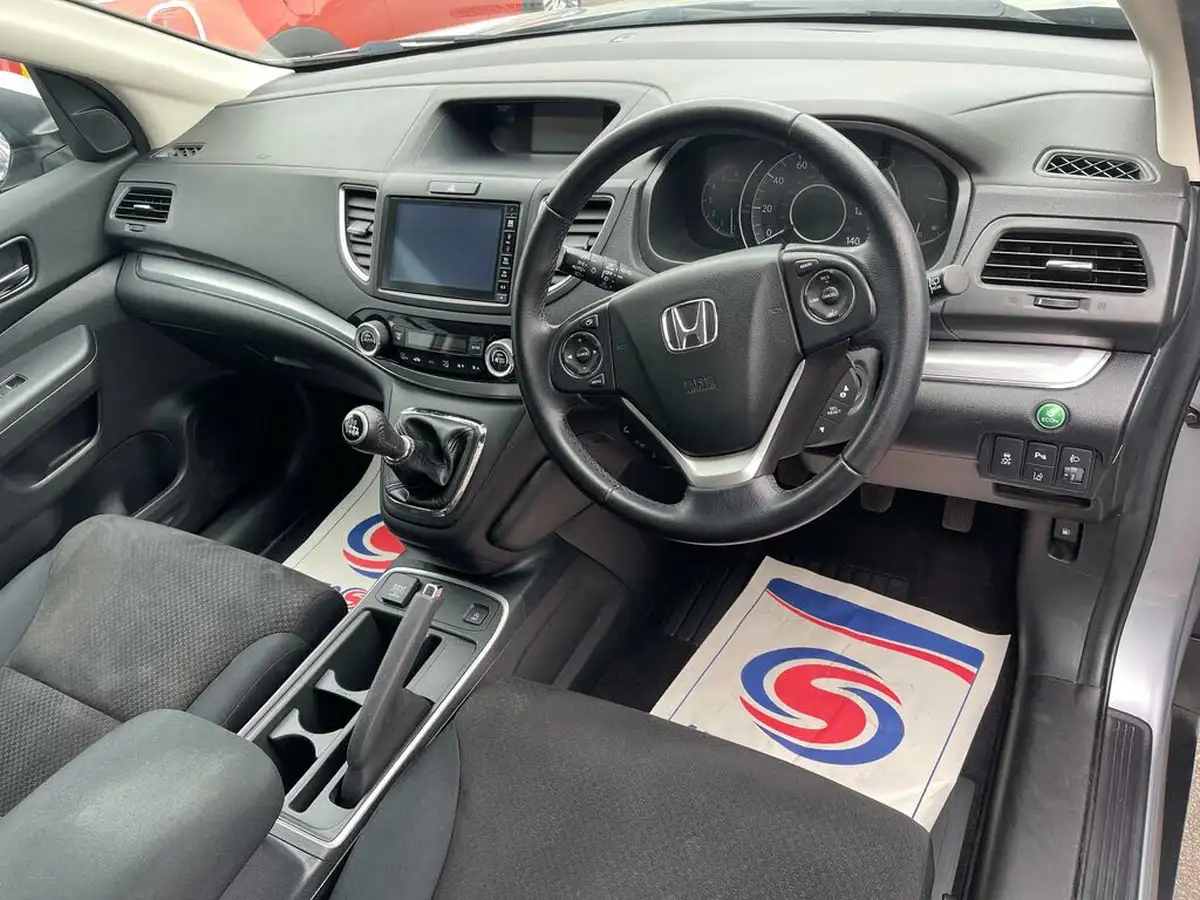 2016-honda-cr-v-16-i-dtec-se-honda-connect-with-navi-dasp-120ps-big-14