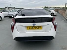 2017-toyota-prius-small-7