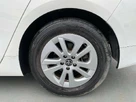 2017-toyota-prius-small-31