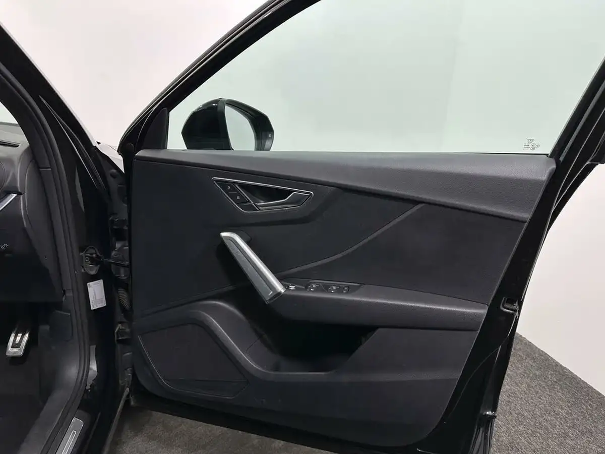 2017-audi-q2-16tdi-s-line-115ps-big-29