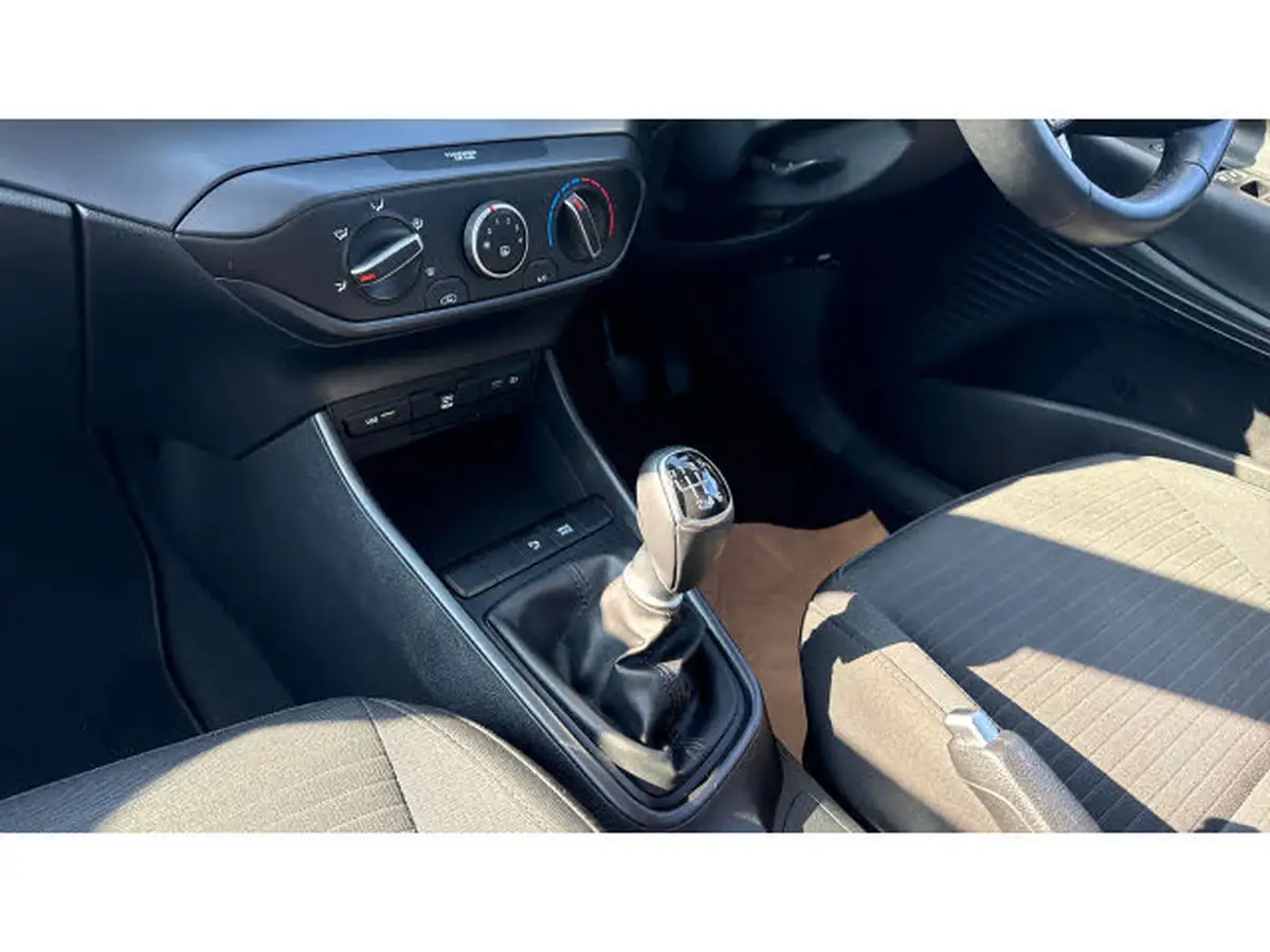 2021-hyundai-i20-10-t-gdi-se-connect-eclutch-imt-big-12