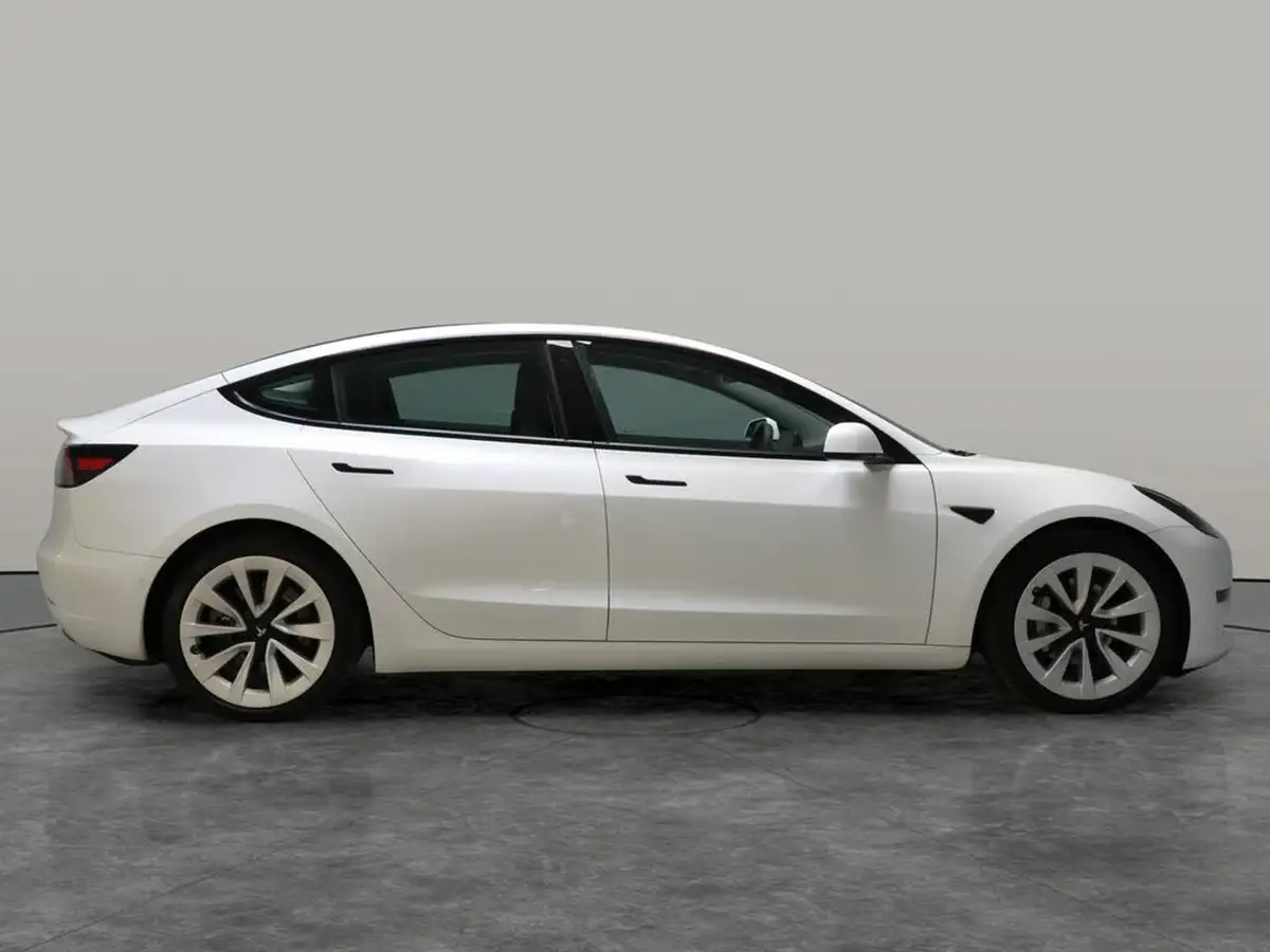 2021-tesla-model-3-e-long-range-4x4-big-9