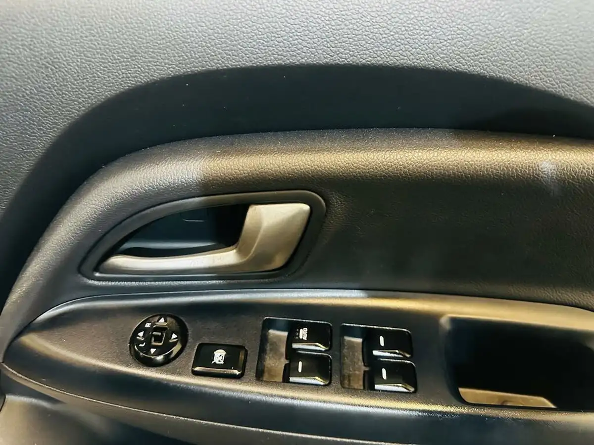2016-kia-rio-125-sr7-5d-big-46
