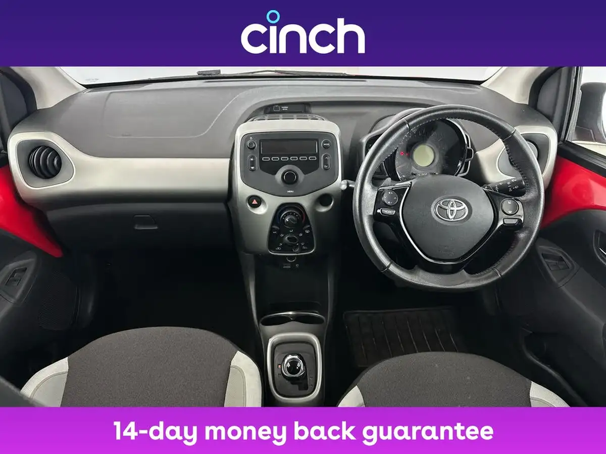 2018-toyota-aygo-10-vvt-i-x-play-71bhp-5d-x-shift-big-10