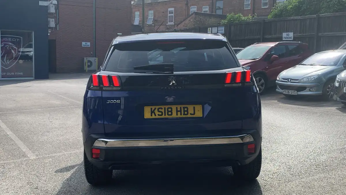 2018-peugeot-3008-suv-16-bluehdi-active-120bhp-eat6-big-8