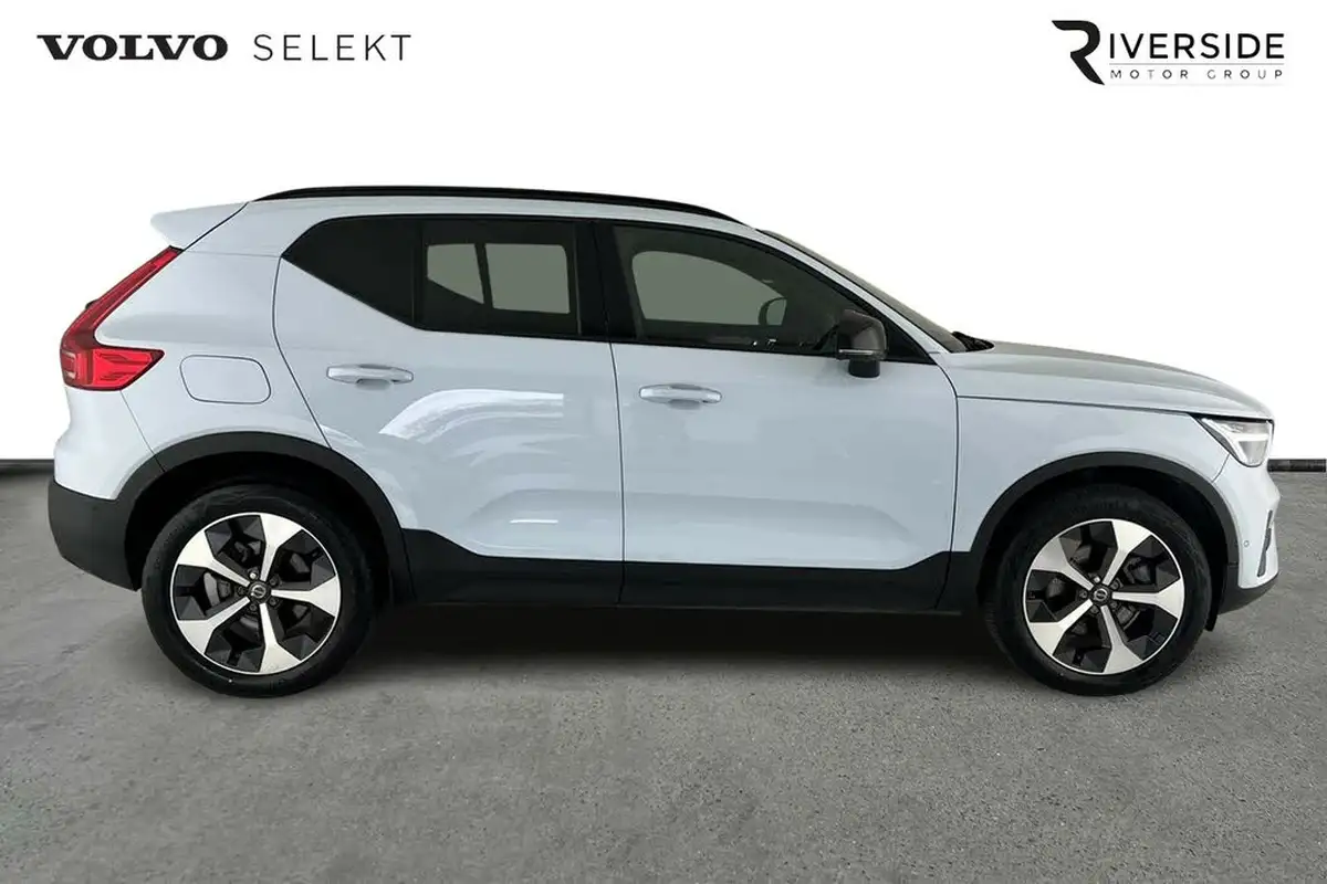 2024-volvo-xc40-20-b4-plus-big-3