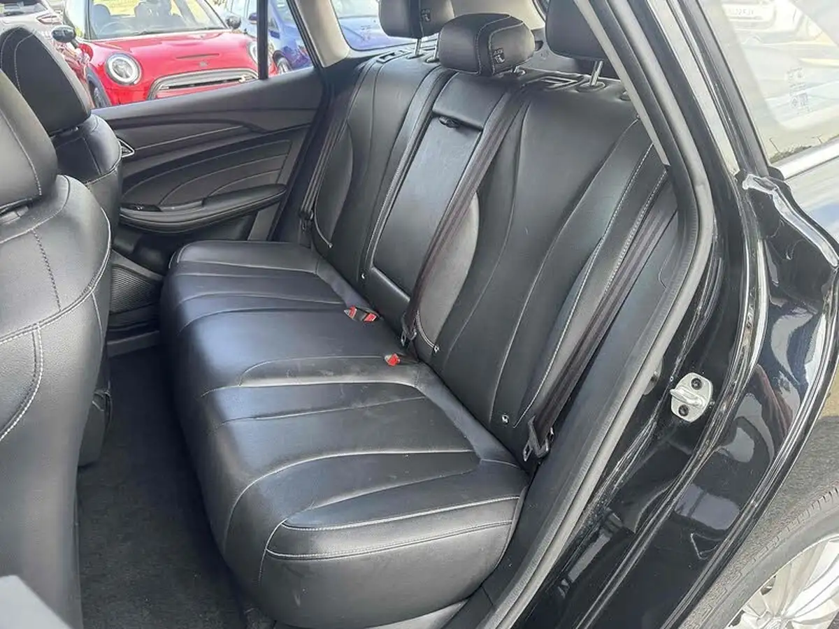 2021-mg-mg5-e-exclusive-ev-long-range-big-24