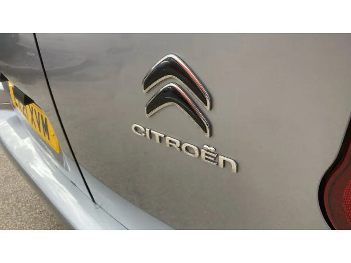 2021-citroen-berlingo-15bluehdi-1000-driver-130pseu6dt-e-ss-eat8-big-23