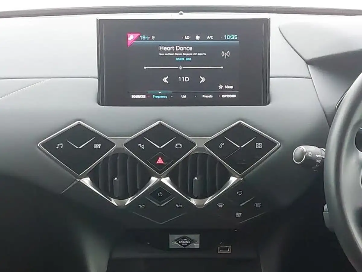 2022-ds-ds-3-crossback-e-tense-bastille-big-6