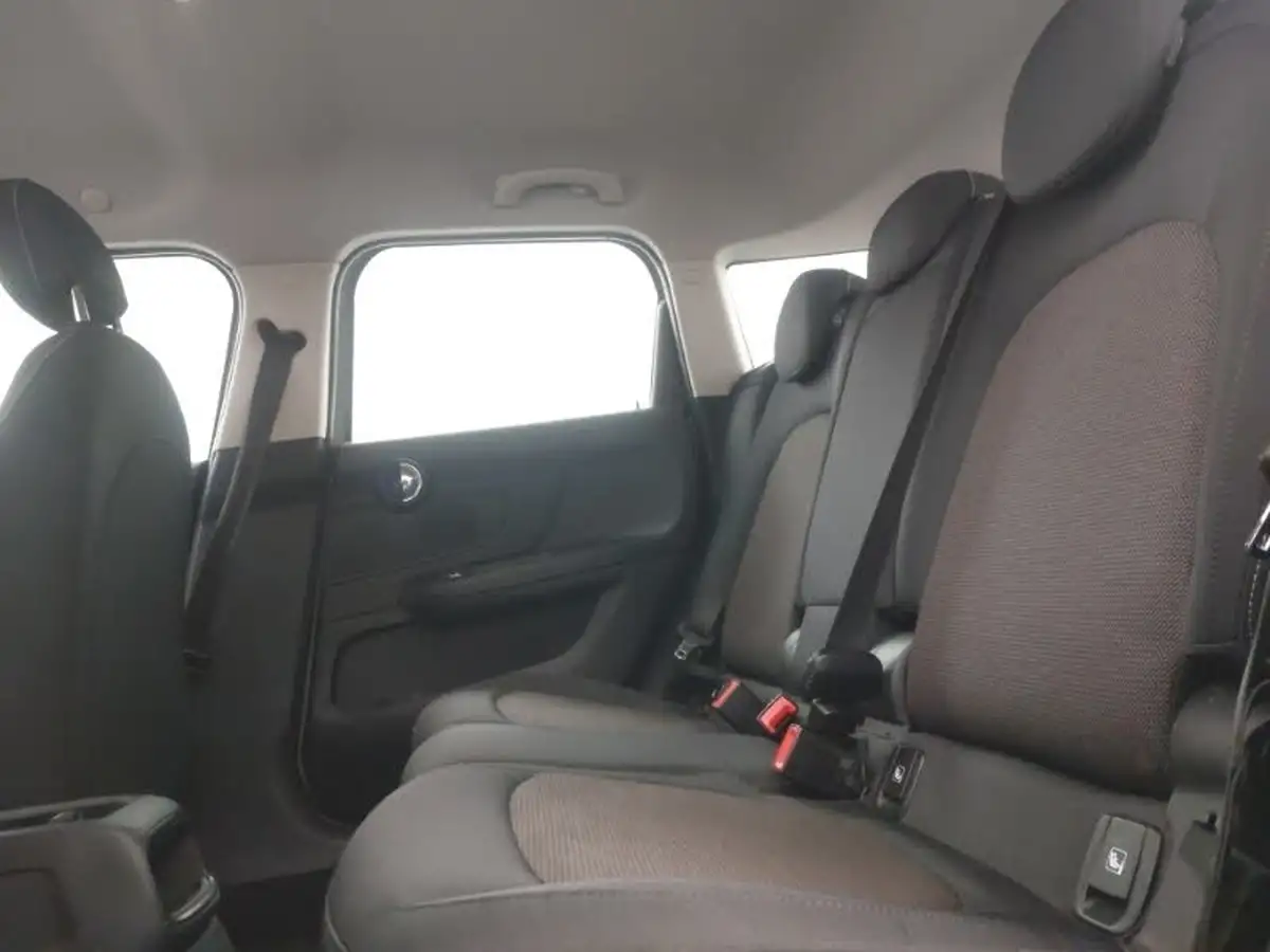 2022-mini-countryman-15-cooper-classic-big-5