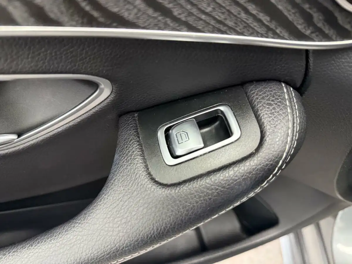 2019-mercedes-benz-c-class-20d-c300d-amg-line-245ps-ss-estate-5d-big-61
