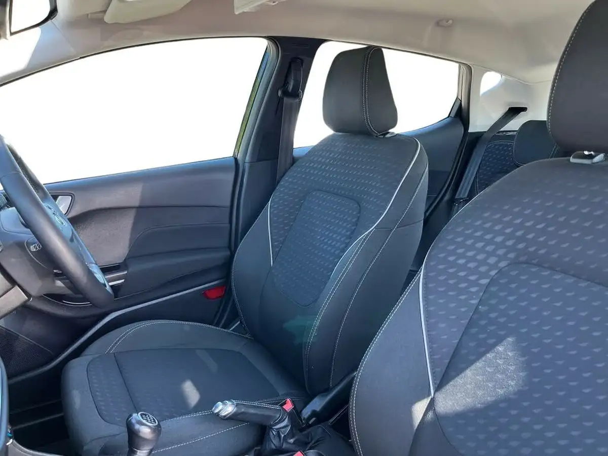 2018-ford-fiesta-10t-zetec-5d-big-7