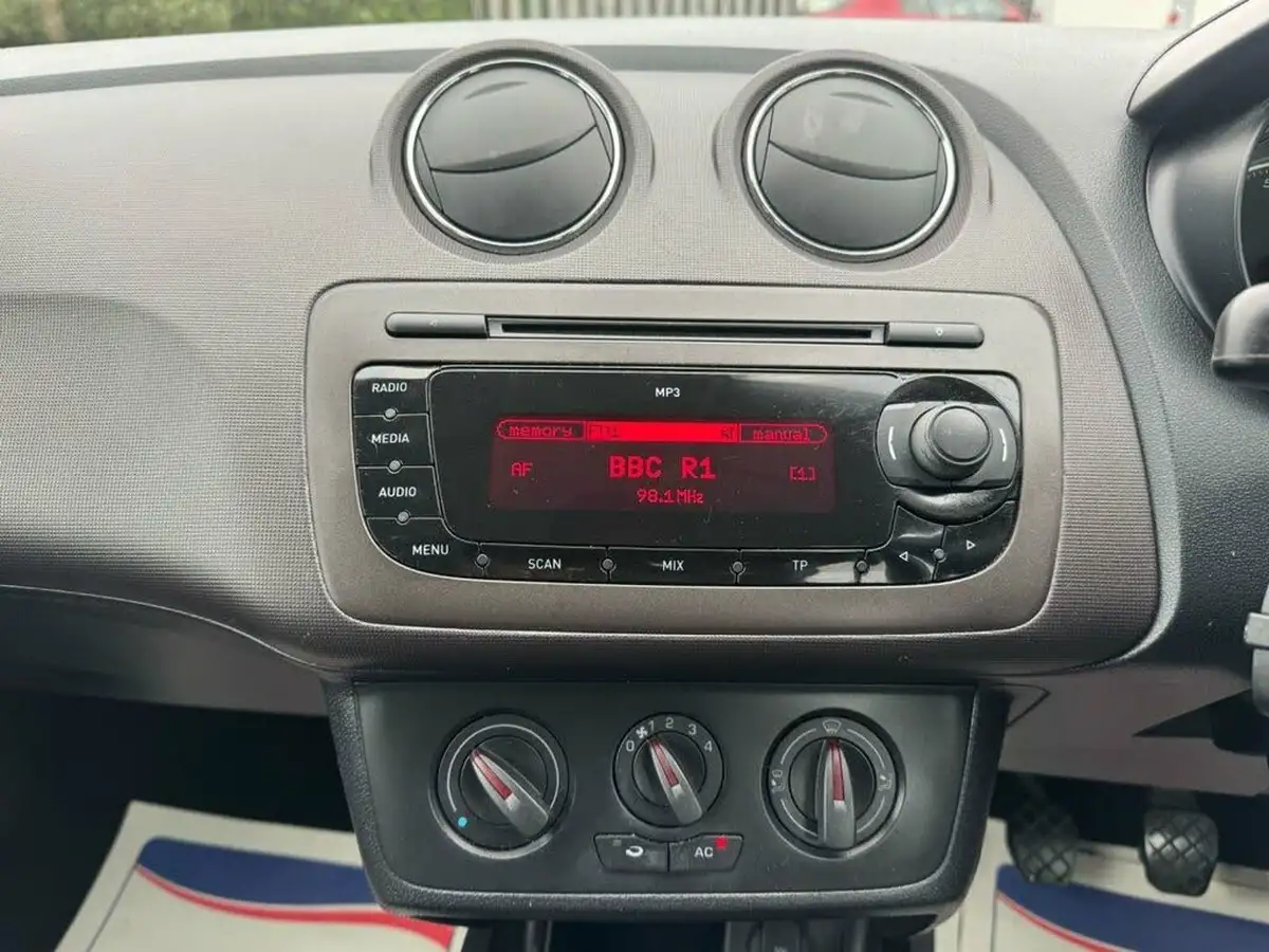 2012-seat-ibiza-14-se-16v-85ps-hatchback-5d-big-16