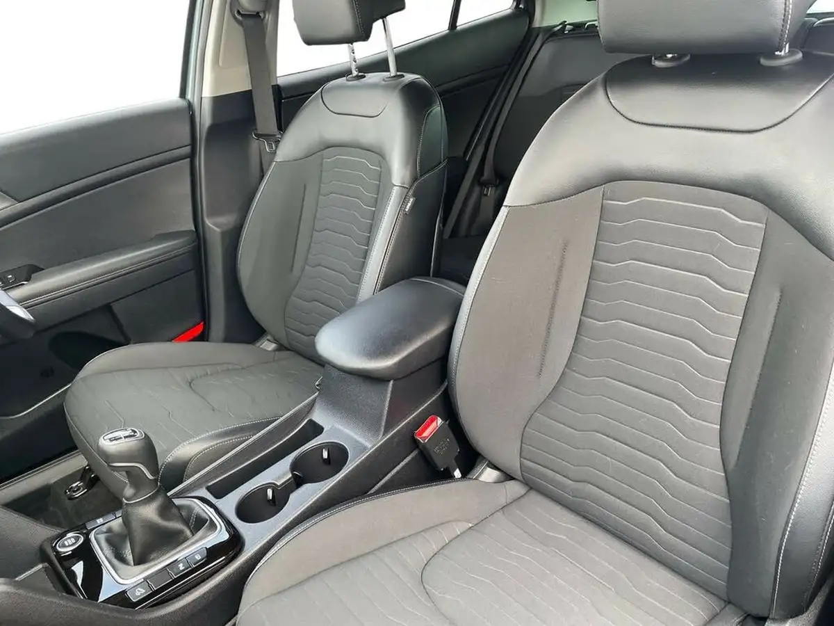 2023-kia-sportage-16-t-gdi-3-148bhp-big-7