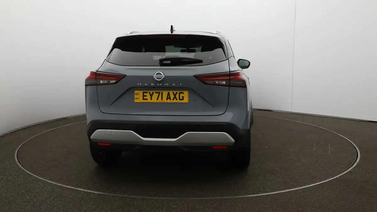 2021-nissan-qashqai-13-dig-t-premiere-edition-140ps-big-48