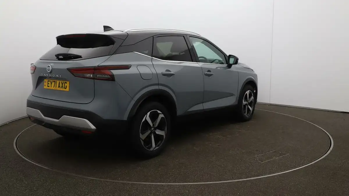 2021-nissan-qashqai-13-dig-t-premiere-edition-140ps-big-7