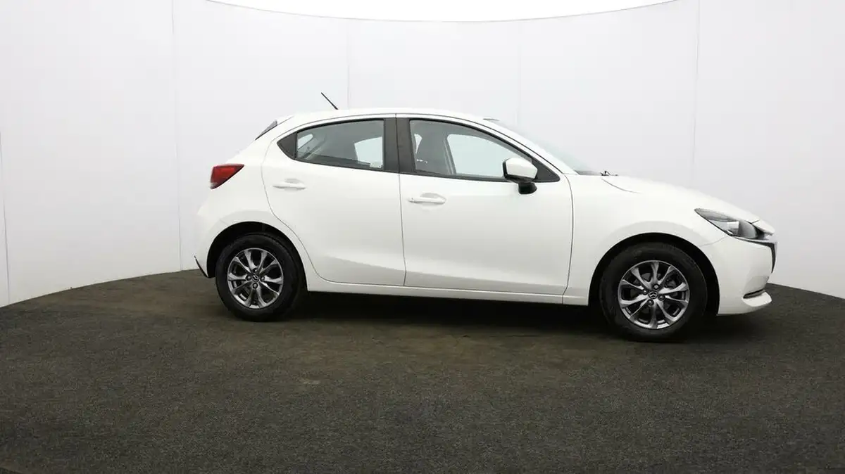 2020-mazda-mazda2-15-skyactiv-g-se-l-big-42