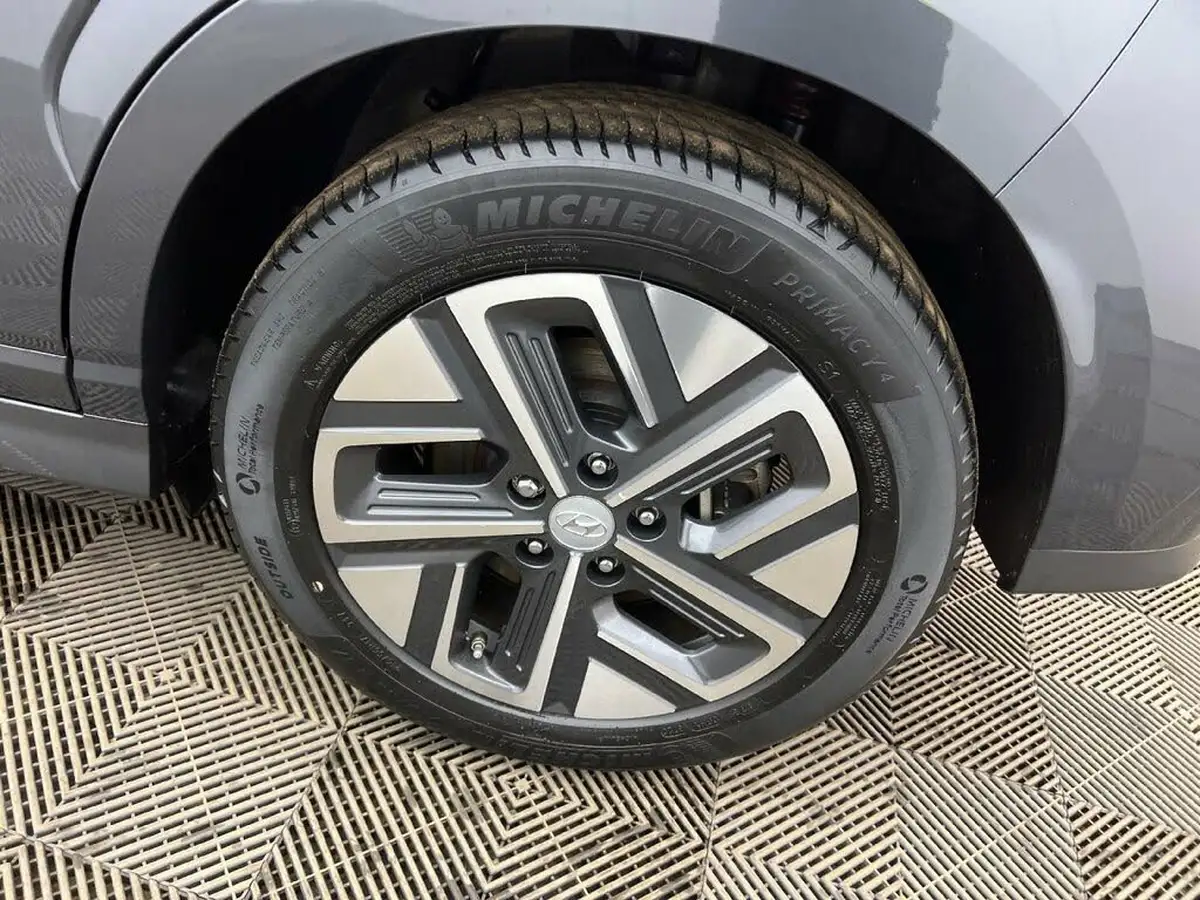 2021-hyundai-kona-e-se-connect-big-5
