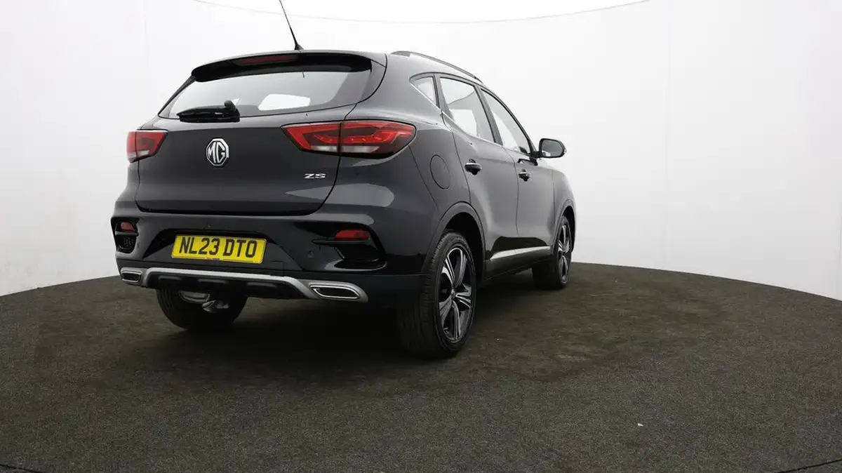 2023-mg-zs-suv-10t-gdi-excite-big-74